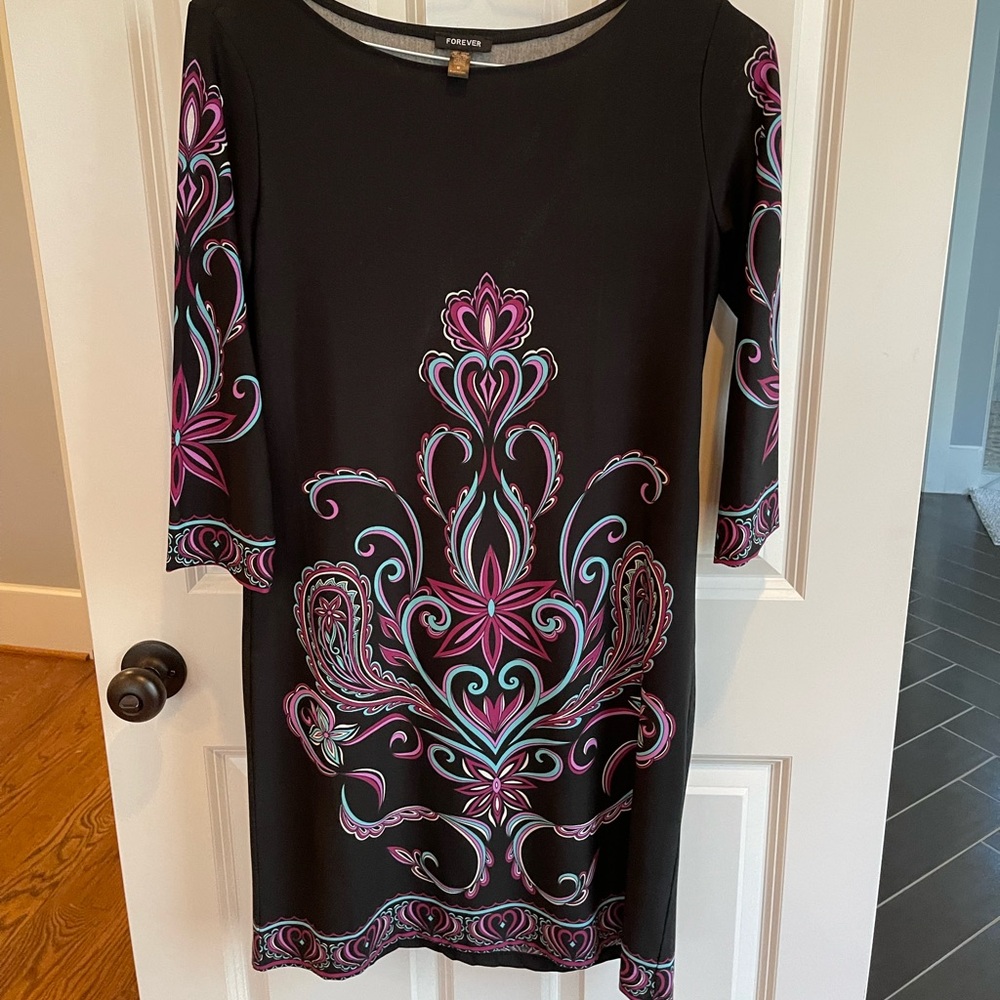🎯3 for $15 🎯 EUC women’s long sleeve black dress with design detail